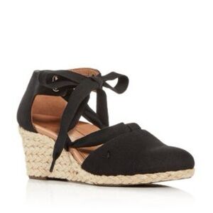 Vionic Kaitlyn Black canvas ankle tie Espadrilles wedges size 9